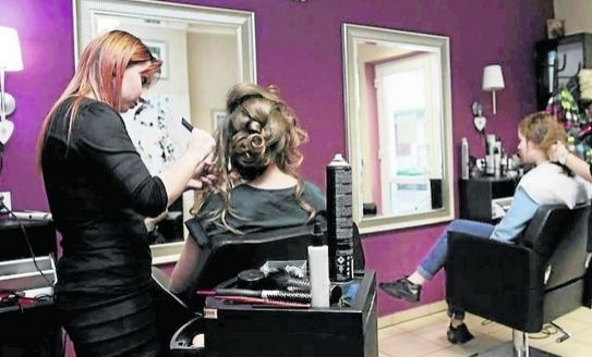 Studio Urody "Euforia&#8221; z Klimontowa w piątek rano było liderem rankingu powiatowego wśród salonów fryzjerskich.