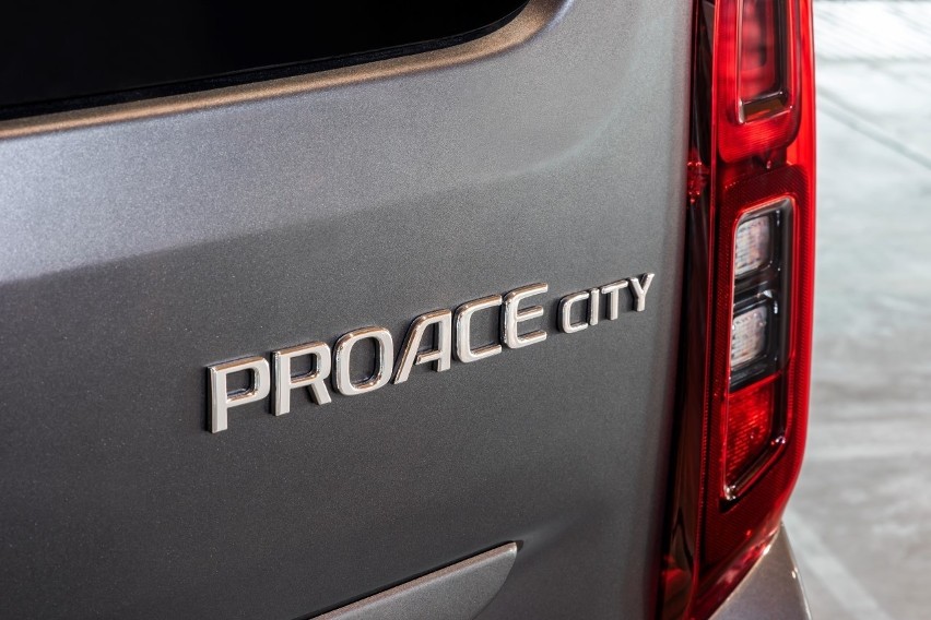 Toyota Proace City...