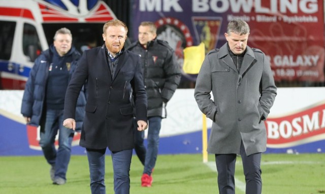 Na zdjęciu dwóch zwolnionych w tym sezonie trenerów ŁKS-u Piotr Stokowiec (z lewej) i Kazimierz Moskal (z prawej)