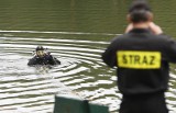 Kościerzyna: tragedia nad wodą. Mężczyzna utonął nad jeziorem we Wdzydzach. W czwartek wieczorem, 12.07 spadł z pomostu i nie wypłynął 