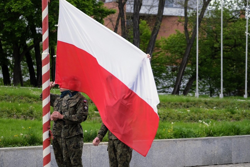 Przy pomniku Armii Poznań odbyły się garnizonowe uroczyste...