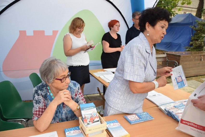 Krzeszowice. Anioły pod  telefonem. Służą pomocą medyczną