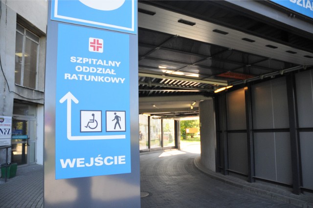 W Poznaniu znajdują się trzy szpitalne oddziały ratunkowe. Jeden z nich mieści się w Szpitalu Wojewódzkim przy ul. Juraszów.
