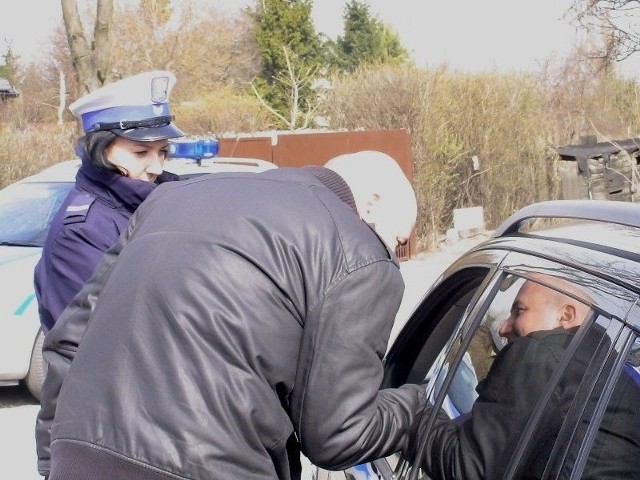 Radio GRA oraz inowrocławska policja chcą chwalić i nagradzać tych kierowców, którzy są uprzejmi na drodze. Dobrym sprawdzianem dla uczestników ruchu jest to, jak zachowują się przy przejściu dla pieszych. 