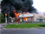 Kraków. Tak kilkanaście lat temu płonął Gigant. Pustkę po nim wypełnią blok i budynek handlowy? [ZDJĘCIA] 9 11