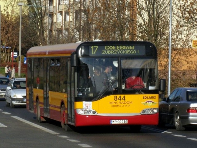 MPK postanowiło stworzyć własną koncepcję nowego wzoru malowania radomskich autobusów, przemalowując jeden z nich w... żółto-czerwone barwy.