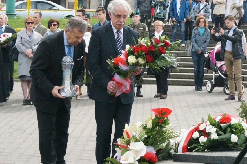 Zabrze: marsz ulicami miasta w rocznicę Zbrodni Katyńskiej [ZDJĘCIA]