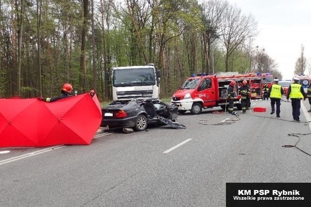 Wypadek w Rybniku: Kierowca BMW nagle zmienił pas i wbił się...