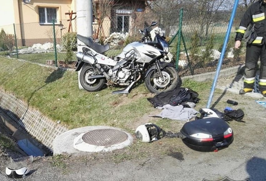 Wypadek w Nieporazie. Motocyklista zderzył się z samochodem osobowym