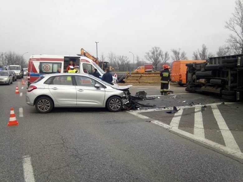 Ul. Piłsudskiego 21 wypadków i 108 kolizji