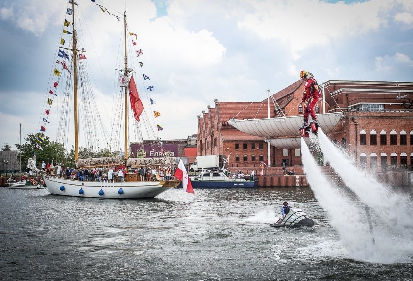 Flyboard w Gdańsku na Otwarciu Sezonu Żeglarskiego [ZDJĘCIA]