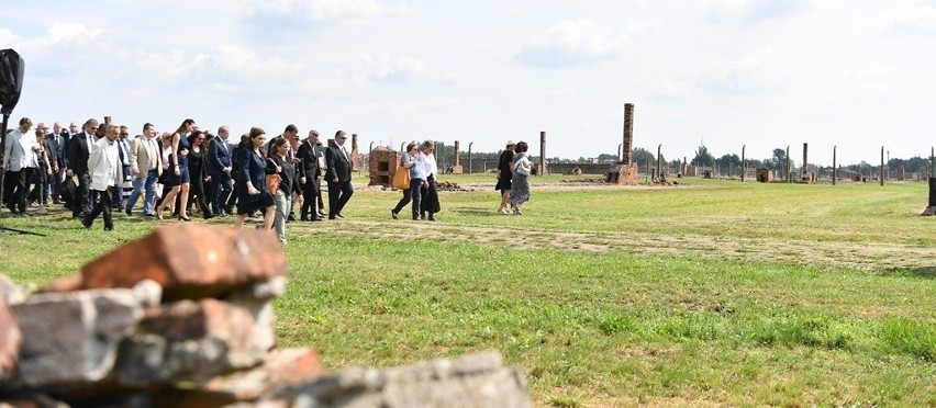 Dzień Pamięci o Zagładzie Sinti i Romów w miejscu ich kaźni [ZDJĘCIA]