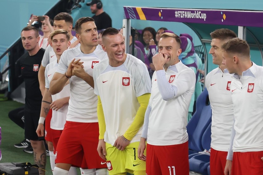 Żaden zawodnik reprezentacji Polski nie podziękował Michniewiczowi. Brzęczek został pożegnany lepiej