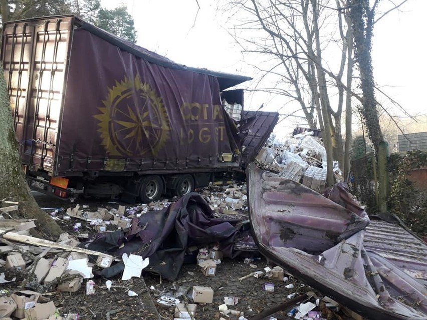 Do groźnie wyglądającej kolizji doszło na trasie Strzelce...