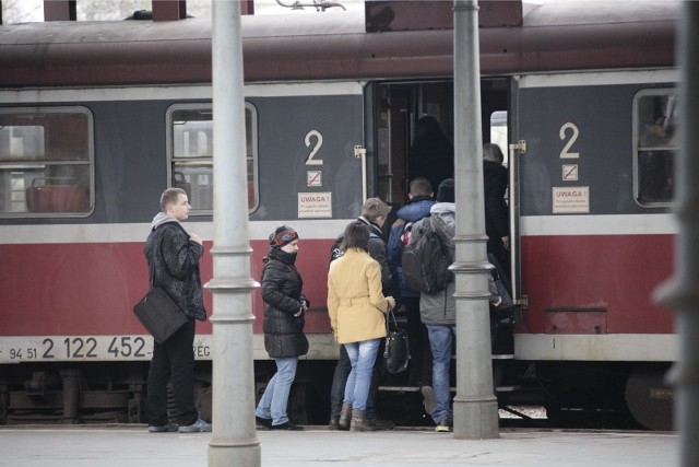 Inwestycja z Krajowego Programu Kolejowego ma zapewnić o połowę krótszy czas podróży na trasie Kędzierzyn Koźle – Opole.