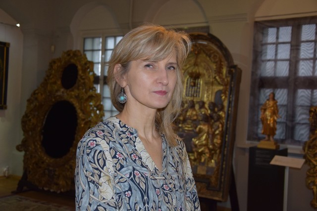 Marta Małkus, dyrektor Muzeum Ziemi Wschowskiej poprowadzi nocny spacer po cmentarzu