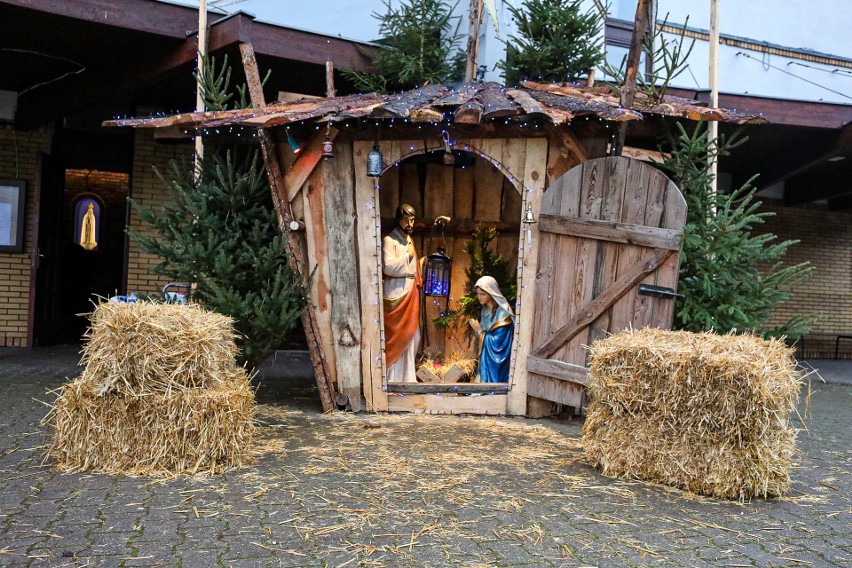 Szopka przy kościele na Zawadzkiego w Szczecinie. W tym roku skromniej 