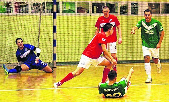 Futsalowcy z Rekordu Bielsko-Biała nie mają sobie równych. W tym sezonie zgarnęli wszystkie najcenniejsze krajowe trofea
