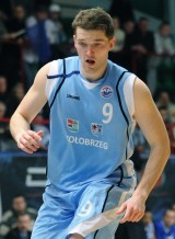 Koszykówka > Piotr Stelmach zawodnikiem Basketu Poznań