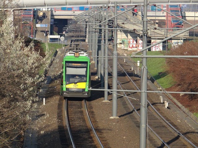 Na początku marca ZTM Poznań wprowadzi zmiany na trasie Poznańskiego Szybkiego Tramwaju. Zmiany dotyczą dwóch linii tramwajowych: 12 i 16.Przejdź dalej i sprawdź --->ZOBACZ TEŻ: Życzenia na walentynki 2018. Śmieszne i poważne! [WIERSZYKI, OBRAZKI, SMSOWE ŻYCZENIA WALENTYNKOWE]