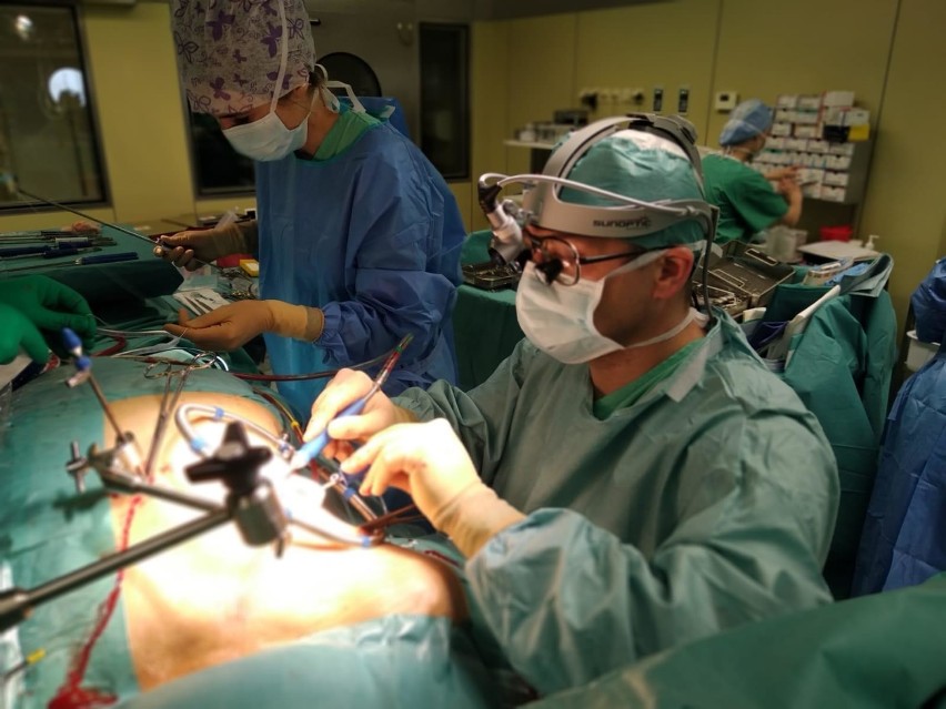 Mniej inwazyjne zabiegi kardiochirurgiczne już dostępne w Wojewódzkim Szpitalu Zespolonym w Kielcach (ZDJĘCIA)