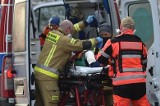 Pięciolatek z wypadku pod Lesznem przebywa w szpitalu w Poznaniu. Chłopiec ma liczne złamania. Jego stan jest ciężki, ale stabilny