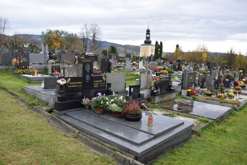 W Czechach cmentarze są otwarte. Ale i tak nie ma tam tłoku. Tak jest w Zlatych Horach