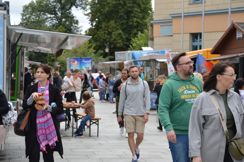 Kiedy tylko się wypogodziło opolanie tłumnie ruszyli na XIII Festiwal Opolskich Smaków