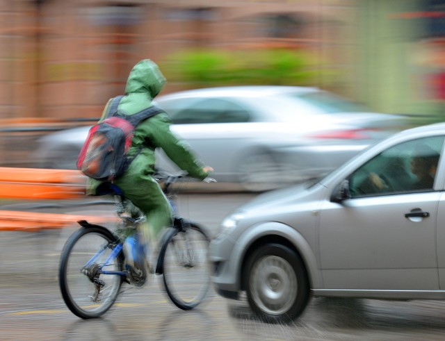 Mężczyzna uciekał rowerem przed policją