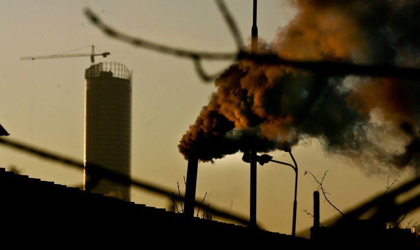 Smog w województwie podlaskim. Duży strach przed smogiem....