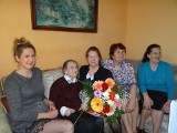 101 urodziny obchodziła dziś, w poniedziałek 16 kwietnia pani Genowefa Jakubowska z Dwikóz, w powiecie sandomierskim. 