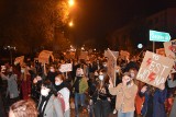 Rybnik: Protestujacy poszli "obudzić miasto" i zaszli aż na Nowiny 