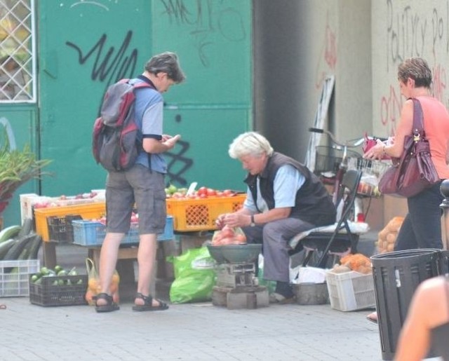 Ceny u drobnych kupców, jak na razie nie wzrastają.