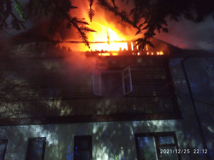 Kolonie Dubasiewskie. Pożar domu pozbawił rodzinę dachu nad...
