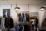 Modne kolekcje ubrań dla panów. Największe promocje w sklepach online: Reserved, Zara, Medicine, Diverse, H&M, Vistula [6.12]