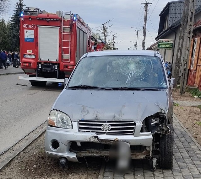 W Przybyszewie w gminie Promna, na prostym odcinku drogi kierujący suzuki wypadł na chodnik i potrącił 67-letnią pieszą.