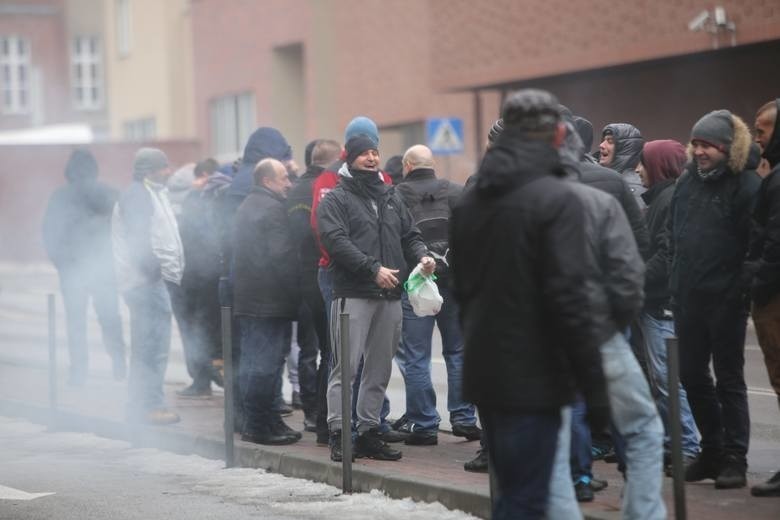 Policjanci z Komendy Miejskiej Policji w Katowicach prowadzą...