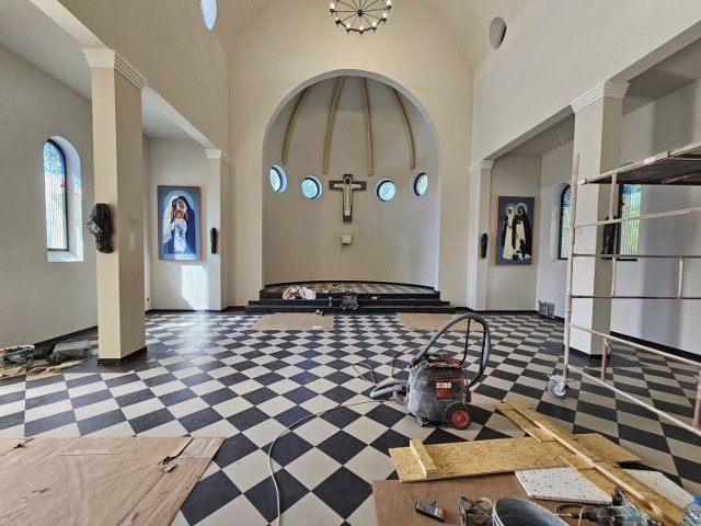 Nowa kaplica w Domu Chłopaków w Broniszewicach już prawie gotowa.  Zobacz zdjęcia -->