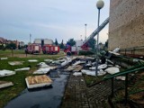 Wichura zerwała dach na hali sportowej w Szkole Podstawowej nr 1 w Wągrowcu. Czy uczniowie będą mogli bezpiecznie wrócić do szkoły?