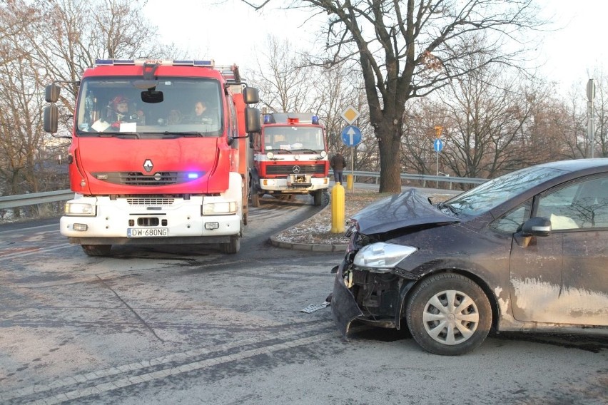 Wypadek dwóch aut na Brochowie, Wrocław, 10.01.2017