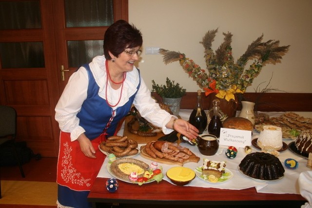 Anna Patyk z Bronisławia znana jest uczestnikom wielu kulinarnych konkursów. Piecze wspaniałą szynkę z goździkami