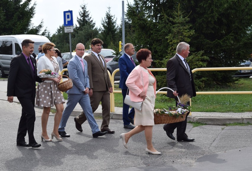 Dożynki w Laskowicach. Z rolnikami świętowali leśnicy i pszczelarze