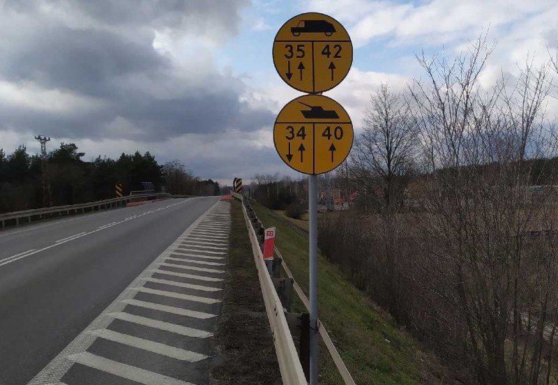 Nowe znaki drogowe pojawiły się w Polsce i wzbudziły...