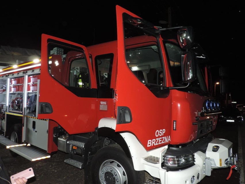Ochotnicza Straż Pożarna w Brzeznej cieszy się nowym samochodem gaśniczym [ZDJĘCIA]