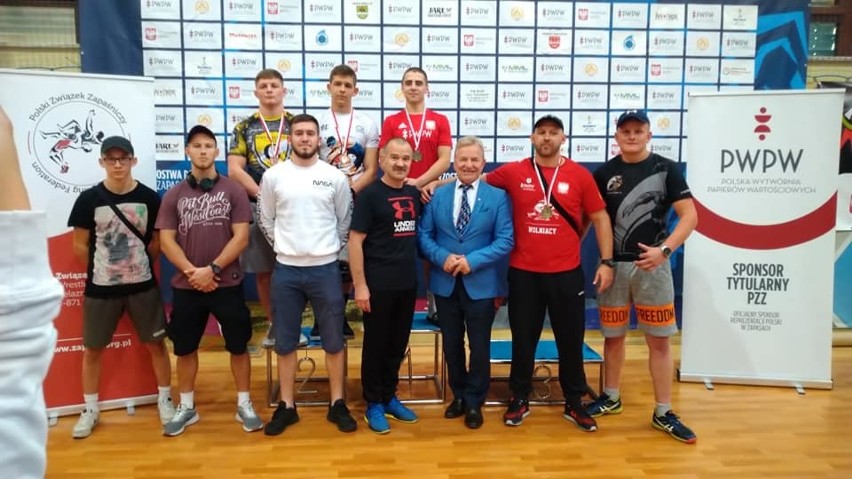 Bardzo dobre wyniki staszowskich i połanieckich zapaśników na mistrzostwach Polski Juniorów