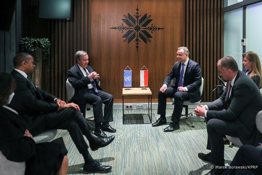 Prezydent RP Andrzej Duda w Rzeszowie spotkał się z wracającym z Rosji sekretarzem generalnym ONZ