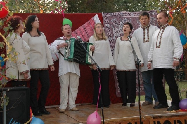 Oprócz śpiewania był bigos i pieczone ziemniaki.