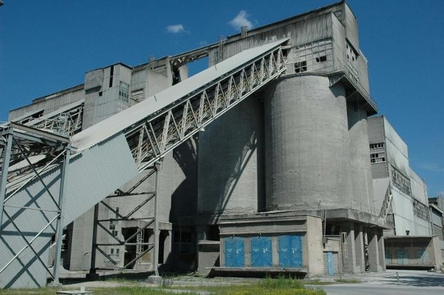 Spółka Górażdże Cement likwiduje zakład w Strzelcach, bo produkcja tam się nie opłaca.