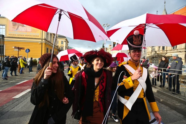 11.11.2017 wroclawradosna parada niepodleglosci przeszla ulicami wroclawia11 listopada swieto niepodleglosci edukacja marsz patriotyzm gazeta wroclawskapawel relikowski / polska press