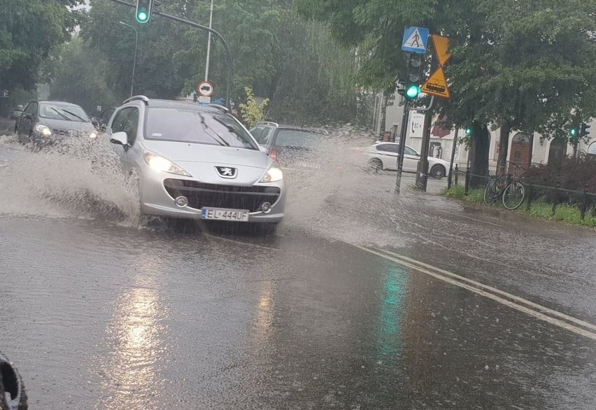 Burza i ulewa w Łodzi 28.05.19. Miało intensywnie padać do wieczora! ZDJĘCIA